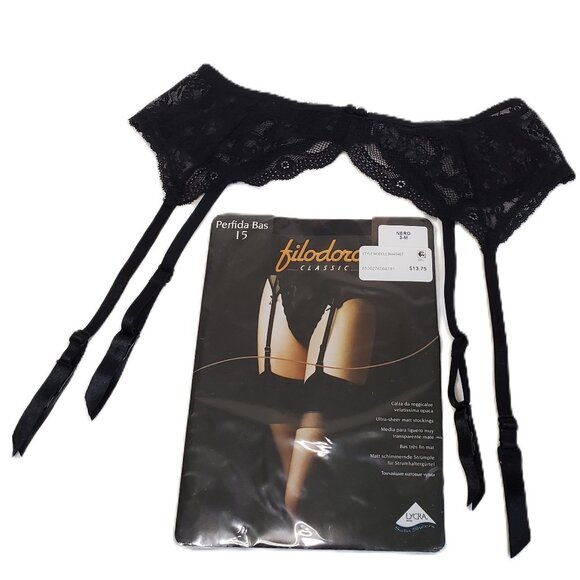 In Bloom Lace-Trim Satin Chemise in Red and Black Size S Bundle Deal - Picture 8 of 9